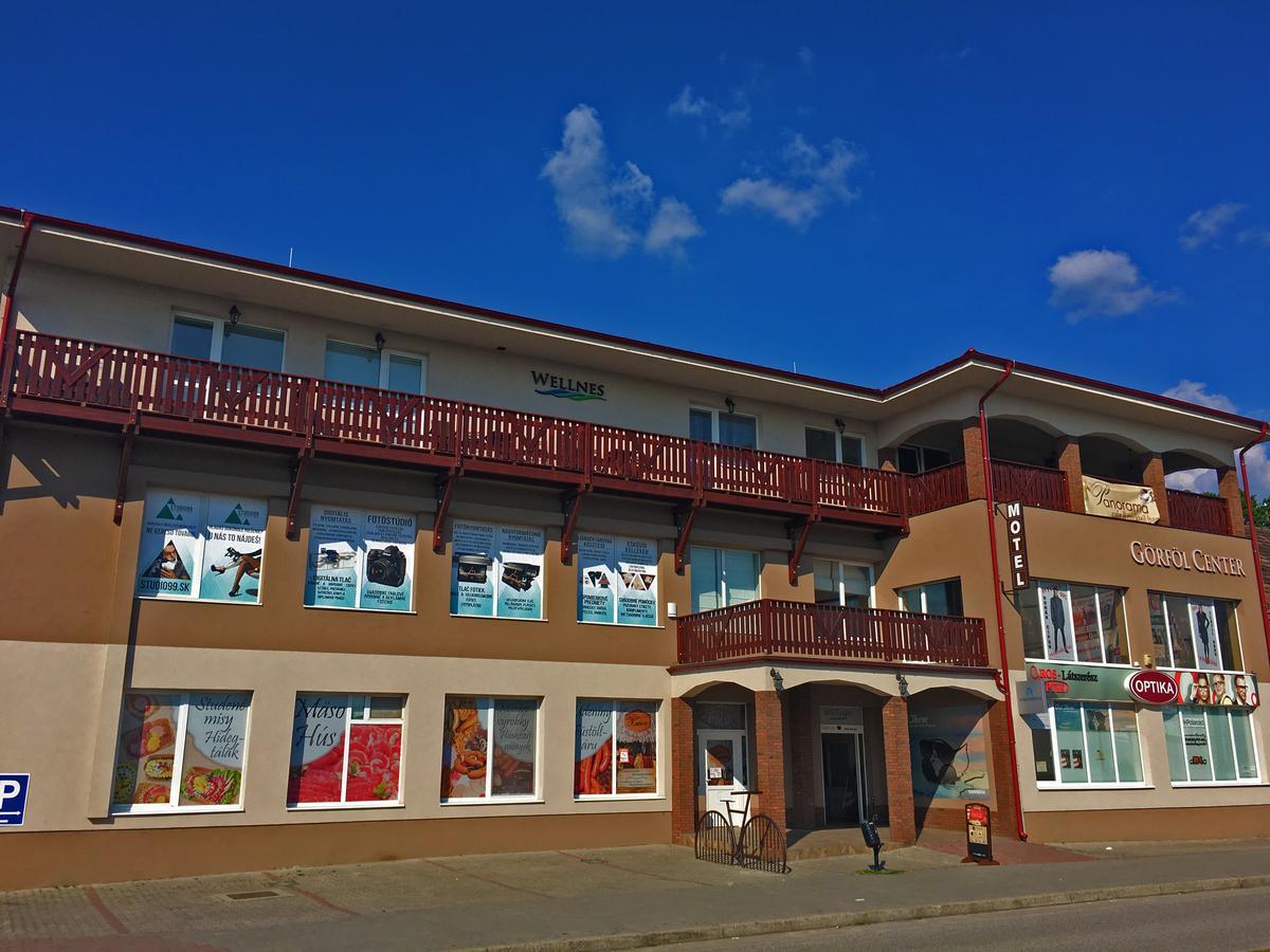 Motel Goerfoel Veľký Meder Eksteriør bilde